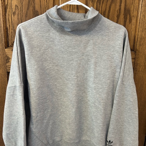 Adidas Gray Turtleneck Sweatshirt Athletic Women’s Medium - Picture 4 of 10